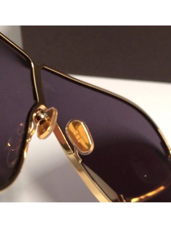 NEW AUTHENTIC Tom Ford Gold and Black Women\'s Sunglasses TF1158 30A main image 6